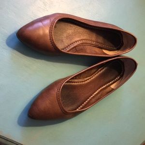 Frye Regina Flat in Cognac